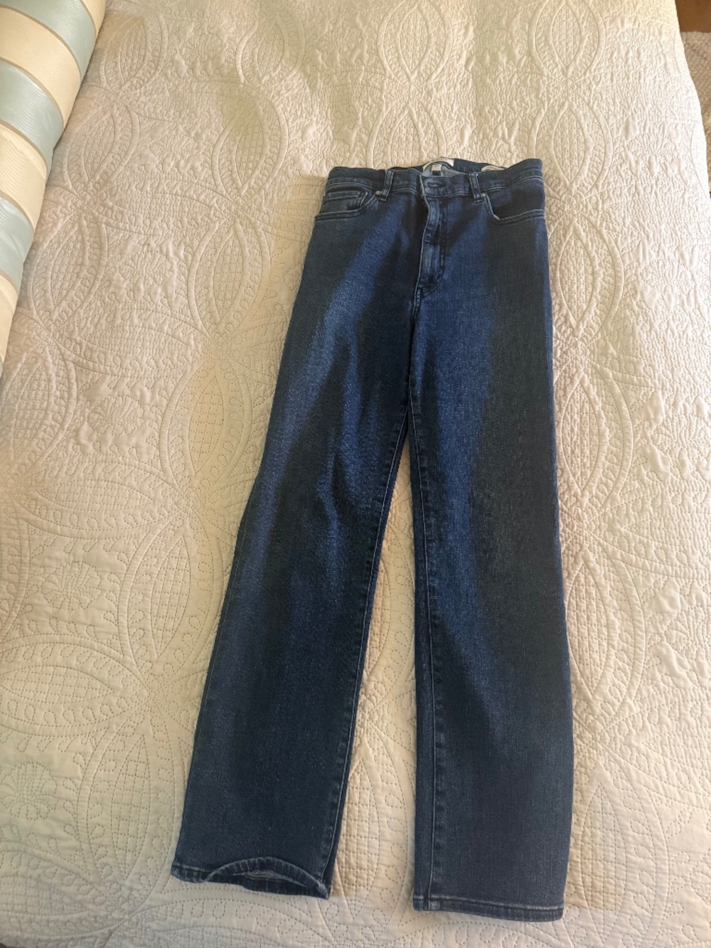 Frame Le Sleek Straight denim